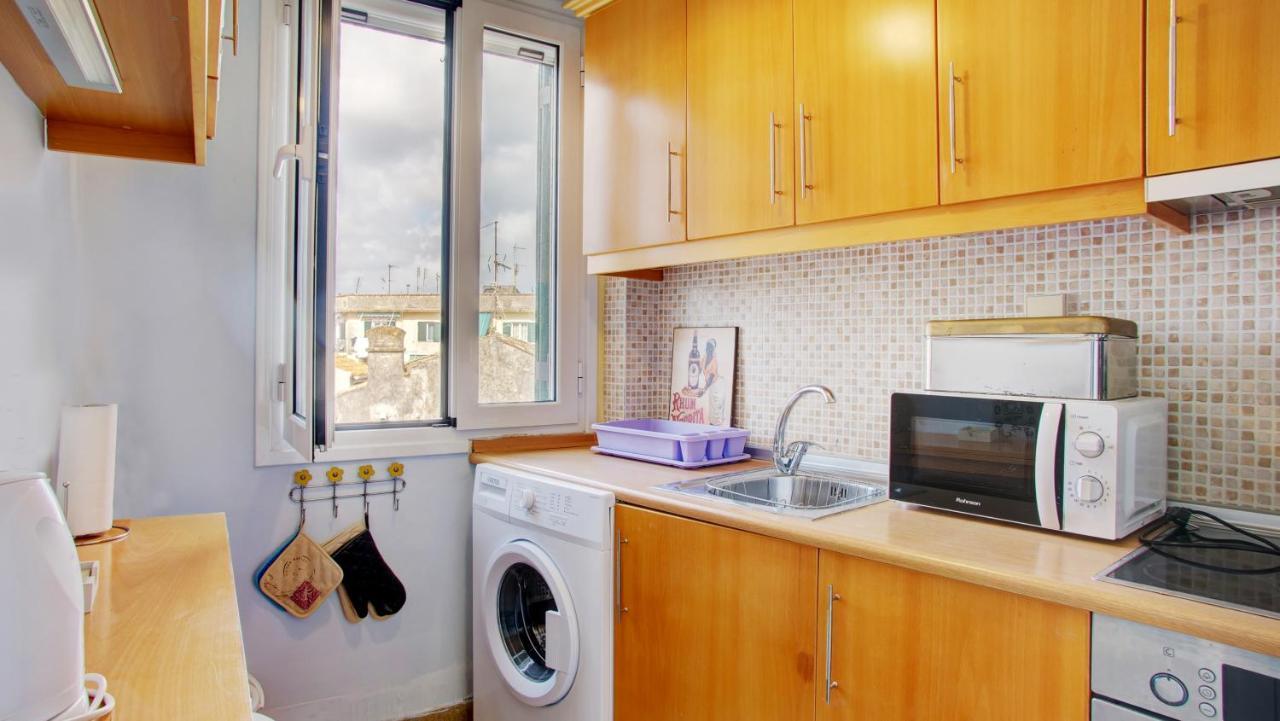 Heart-Warming Eleni Apartment In Corfu Town Bagian luar foto