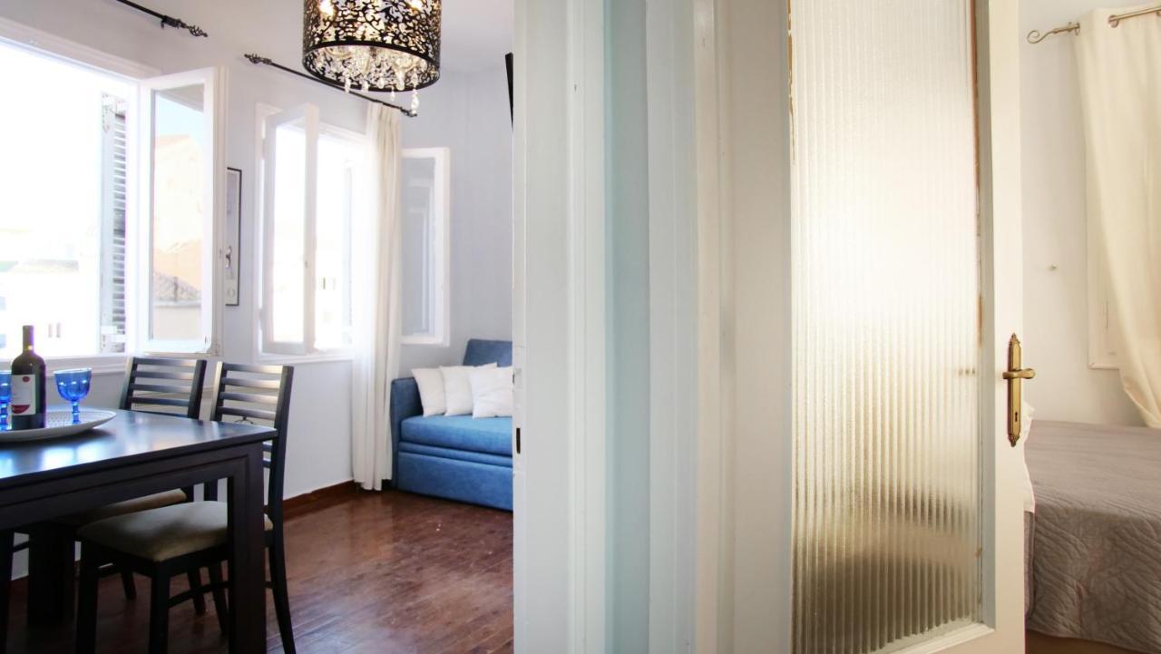 Heart-Warming Eleni Apartment In Corfu Town Bagian luar foto